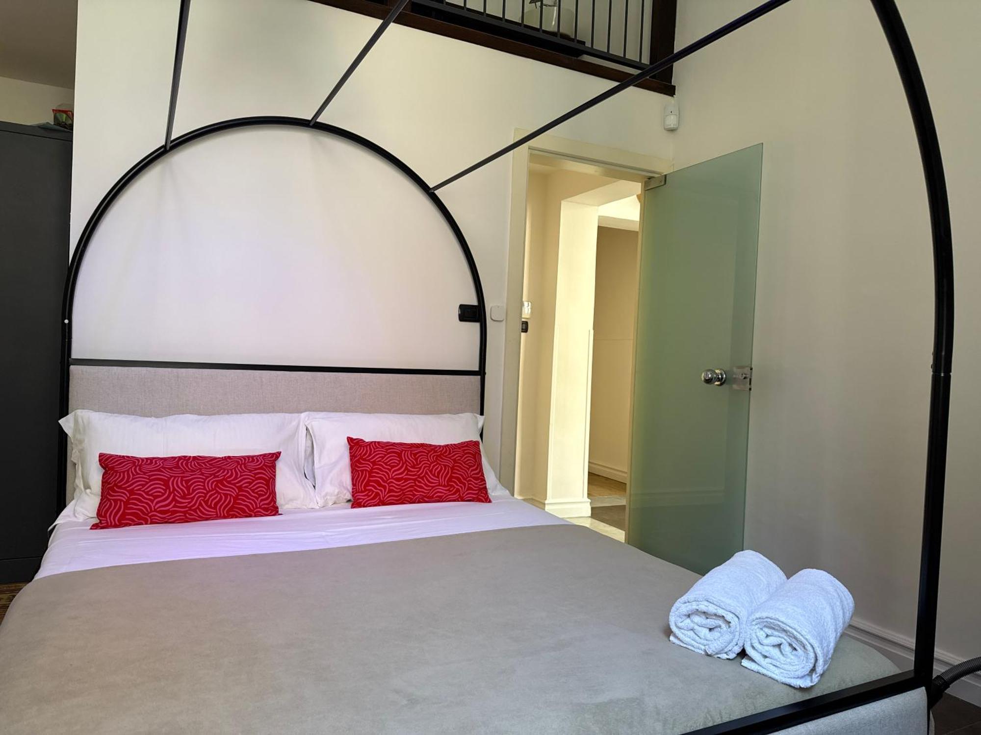 W Like Apartment On Hert Of City Center Catania Ngoại thất bức ảnh